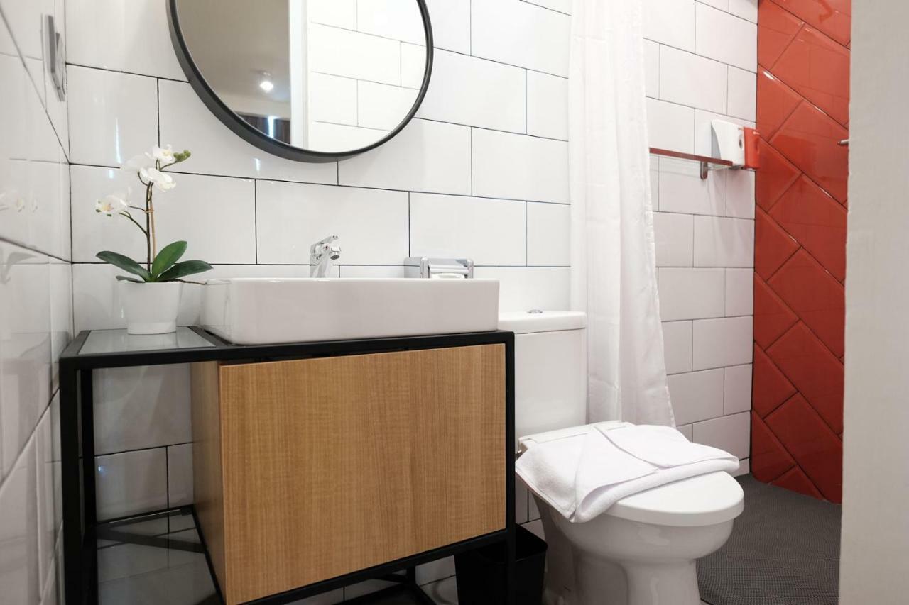 Reddoorz Plus @ Thamrin Джакарта Екстер'єр фото